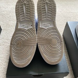 Air Jordan 1 mid white  6.5 youth, great condition only worn a few times